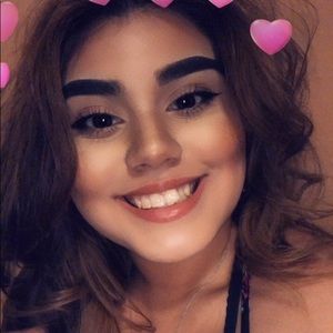 Meet your Posher, Alessandra